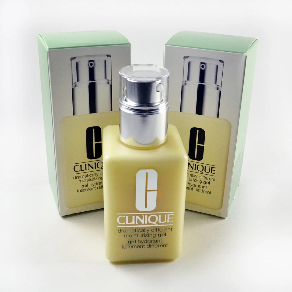 2 Clinique Dramatically Different Moisturizing Gel Combination - Set 2 x 125mL - Image 1 of 1