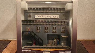 Patriot Lighting Co. O Scale Railroad Background Building Lighted NEW! - Image 1 of 4