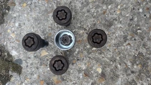 BMW 3 4 5 6 8 SERIES G20 G22 G30 G31 G32 G15 G16 LOCKING WHEEL NUTS BOLTS + KEY - Picture 1 of 3