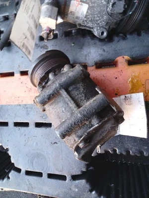 Used A/C Compressor fits: 2003 Ford Expedition  Grade C - Image 1 of 4