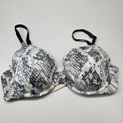 PINK Victoria's Secret Women Bra 36DD Black Snake Reptile T Shirt Lightly Lined - Image 1 of 4