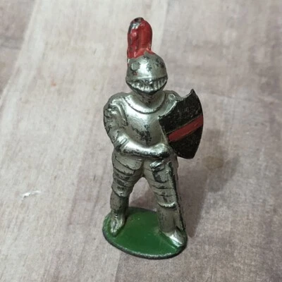 Vintage Metal Toy Soldier Medieval Knight in Suit Of Armor - Image 1 of 4
