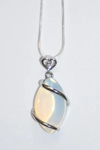Silberkette mit weißem Opal Anhänger - Bild 1 von 7
