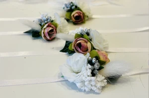 Brautjungfer Blumen Armband Braut Bridesmaid Corsage Creme Weiß Wedding Hochzeit - Bild 1 von 4