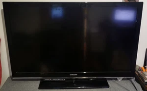 Samsung Fernseher 46 Zoll Model LE46C530F1W - Bild 1 von 5