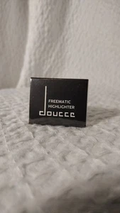 DOUCCE ▪ Freematic Highlighter - GLISTEN ▪ New - Travel Size - Picture 1 of 4