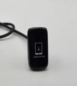 Fitbit Luxe Fitness & Wellness Tracker - Graphite/Black - *Only Works In Charger - Picture 1 of 8