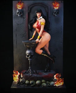 Painted Vampirella Statue 1/6 Sexy Figure - Picture 1 of 4