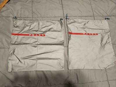 Auténtico PRADA Vinilo Bolso de Mano Cubierta Antipolvo Bolsa de Almacenamiento Plateado Juego de Dos  Foto 1 de 4