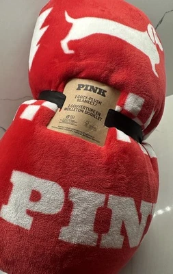 Victoria’s Secret PINK Pelúcia Aconchegante Logotipo Vermelho Ilha Feio Lance de Natal Novo com etiquetas - Imagem 1 de 4
