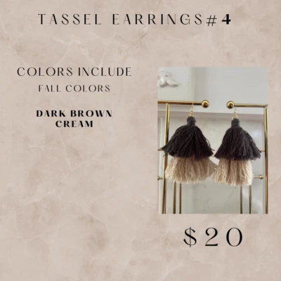 Pendientes borla mullida de dos capas Foto 1 de 3