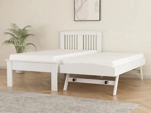 White wood guest bed,underbed,trundle,overnighter wooden bed frame 3ft single - Picture 1 of 3