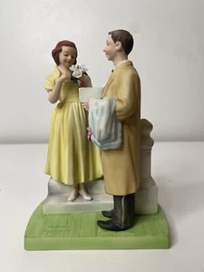 Vintage 70er Norman Rockwell Museum 1979 The First Prom Porzellan Figur Paar - Bild 1 von 14