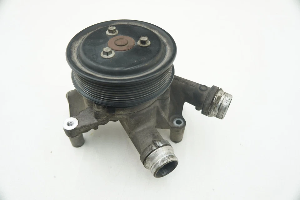 Bomba de agua refrigerante motor 6,7 L BC3Z8501C Ford F450 Super Duty F250 F350 2011-25 Foto 1 de 4