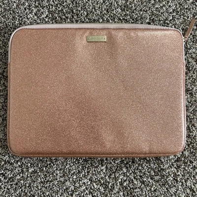 Funda metálica dorada para tablet portátil Kate Spade Foto 1 de 4