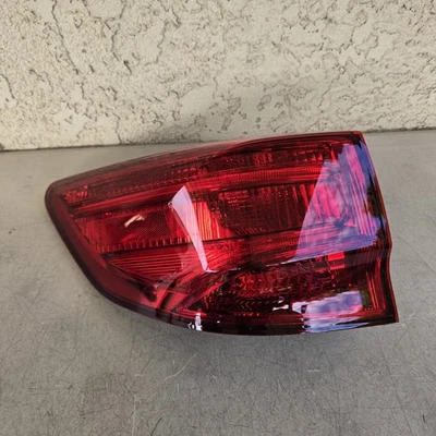 NICE! 2014-2020 Acura MDX Left Driver side Taillight Rear Lamp 33550-TZ5-A02 OEM - Image 1 of 4