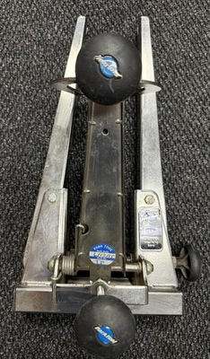 Soporte de rueda de bicicleta profesional Park Tool TS-2.2 Foto 1 de 4