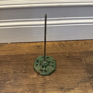 Vintage grün Gusseisen Metall Quittungshalter Erdspieß Gemischtwarenladen 5,5" Made USA - Bild 1 von 4