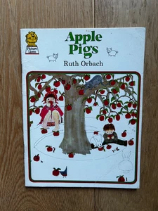 Apple Pigs by Ruth Orbach 1978 Vintage Picture Lions Paperback - Picture 1 of 9