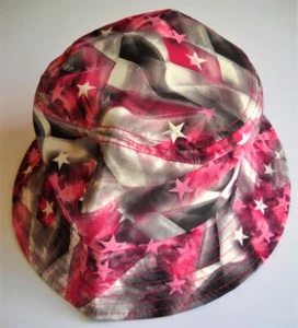 FLOPPY FISCHER BUCKET CAP HUT MIT STERNEN IN ROSA/RÖTLICHEM DESIGN (UNISEX ERWACHSENE) - Bild 1 von 2
