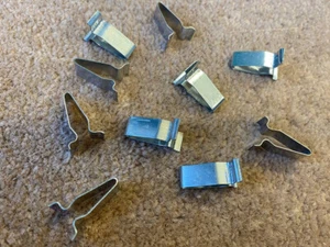 FIT JAGUAR METAL SPRING BOOT TRUNK LINING 22MM LONG TRIM CLIPS - Picture 1 of 15