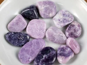 LEPIDOLITA y FELDESPATO Cristales y Piedras Curativas Caídas, Regalo Único, E2049 - Imagen 1 de 10