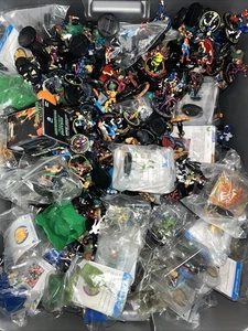 Heroclix Lot 300+ ASSORTED Figures From DC/Marvel Mixed Wizkids HUGE COLLECTION - Picture 1 of 5