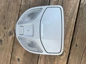 2018 HYUNDAI SANTA FE Dome Light Overhead Console 928002W500 OEM - Picture 1 of 3