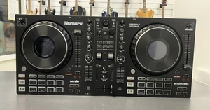 Numark Mixtrack Platinum FX - Mixing Desk - Picture 1 of 10