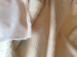 NEW Fabric Remnant Faux Fur Beige Cream Textured Luxurious 60in W x 1yd - Picture 1 of 7