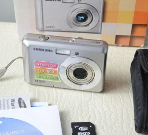 Samsung ES17 12.2MP Digital Camera Silver - Tested & Working +SD Card - Picture 1 of 21