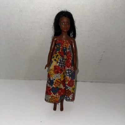 "Muñeca de colección 1975 Ideal Jody Country Girl negra afroamericana 9"" reparada" Foto 1 de 4