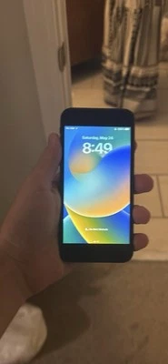 iPhone SE (UNLOCKED) - Image 1 of 3