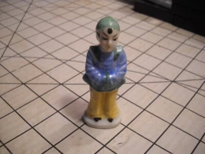 Oriental Man w/ Ponytail Figurine. Japan. Small - Foto 1 di 6