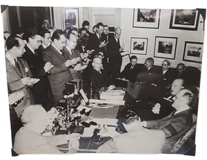 International News Photo Dec 1941 Roosevelt, Churchill Press Conferance RRP619 - Picture 1 of 8