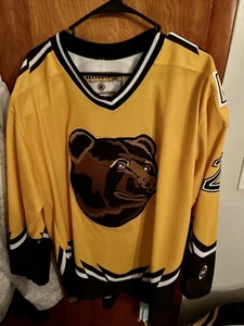 Vintage CCM Bruins Pooh Bear #28 NHL Koho Air Knit Jersey SIEHE BESCHREIBUNG - Bild 1 von 3