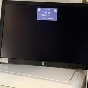 HP EliteDisplay E242 24" 1920 x 1200 HDMI DP LED Monitor No Stand - Picture 1 of 2