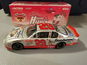 2001 ACTION 1/24 KEVIN HARVICK #29 LOONEY TUNES TAZ MONTE CARLO 400 CHEVY - Picture 1 of 2