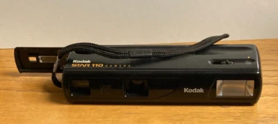 KODAK STAR 110 35mm Point & Shoot CAMERA - Black NOT TESTED - Image 1 of 4