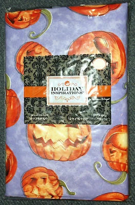 PURPLE TABLECLOTH HALLOWEEN 52"x 90" RECTANGULAR ORANGE JACK-O-LANTERNS VINYL - Image 1 of 3