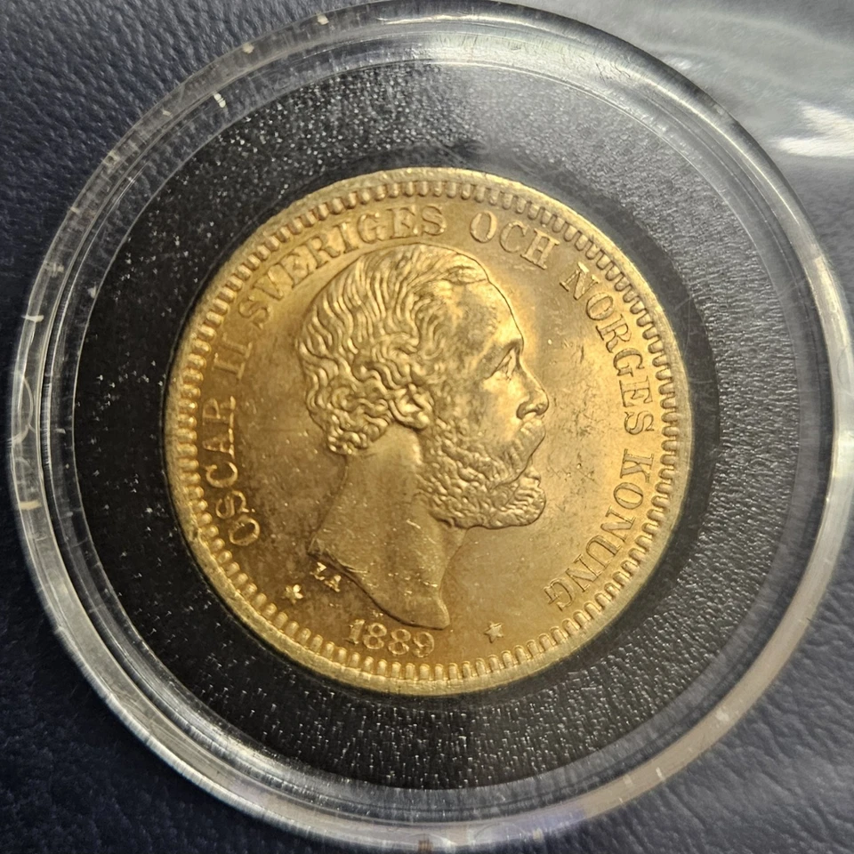 Sweden 1889 20 Kroner Gold Coin Almost BU 0.2593 Oz AGW Oscar II KM# 748 - Image 1 of 4