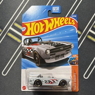 Hot Wheels 2025 Treasure Hunt Track Champs - Q Case - Triumph TR6 - Image 1 of 2
