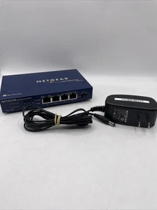Netgear DS104 Dual Speed 4-Port Hub 10/100, RJ-45, Uplink Button w/Power Adapter - Picture 1 of 13