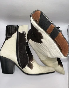 Jeffrey Campbell Damen-Bootie 9 (passt wie eine 8 oder 8,5) Ace-F echt Kalbshaar - Bild 1 von 8