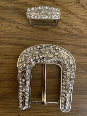 Piezas de hebilla, femenino tachonado Foto 1 de 4