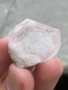 Morganite Pink Crystal Having Rainbow From Afghanistan, 13.6 Grams - Picture 1 of 7