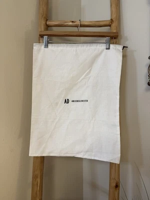 Bolsa antipolvo Ann Demeulemeester Foto 1 de 4