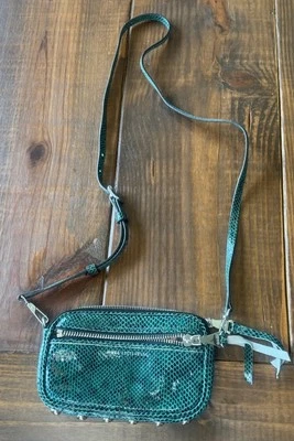 Bandolera Aimee Kestenberg Lets Ride Mini Cuero Serpiente Esmeralda Foto 1 de 4