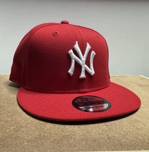New Era 9FIFTY New York Yankees Adjustable - Picture 1 of 6