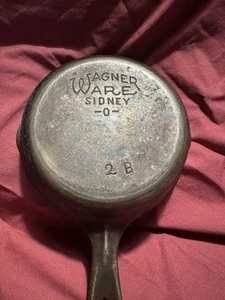 Vintage Wagner Ware #2 B Cast Iron Skillet Flat Bottom Cook Pan Stylized Logo - Picture 1 of 6